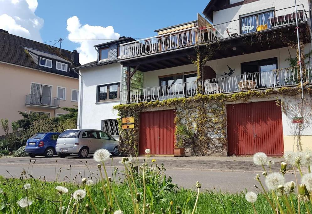Casa Barzen - Stilvoll Urlauben An Der Mosel Apartment Reil Ngoại thất bức ảnh