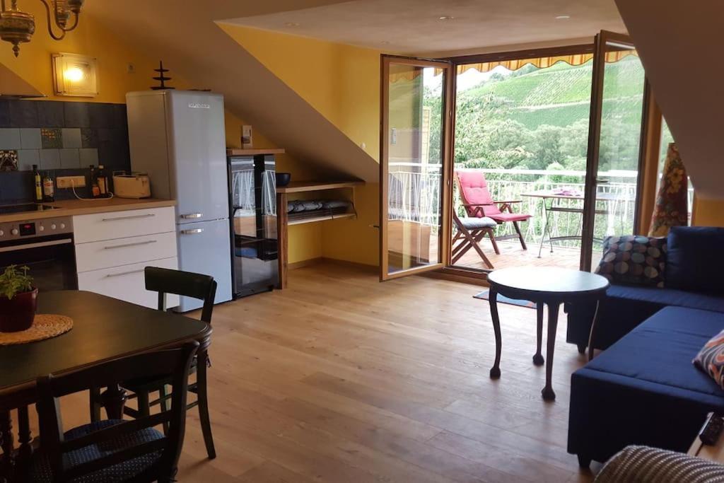 Casa Barzen - Stilvoll Urlauben An Der Mosel Apartment Reil Ngoại thất bức ảnh
