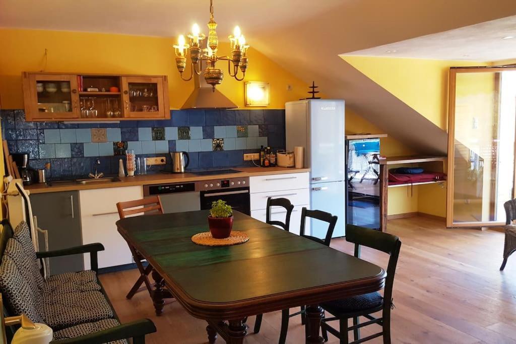 Casa Barzen - Stilvoll Urlauben An Der Mosel Apartment Reil Ngoại thất bức ảnh