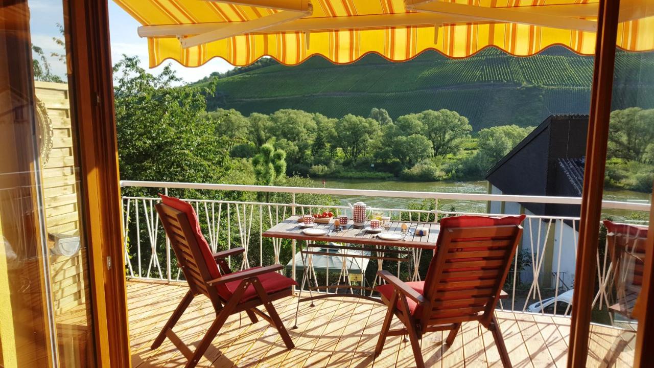 Casa Barzen - Stilvoll Urlauben An Der Mosel Apartment Reil Ngoại thất bức ảnh